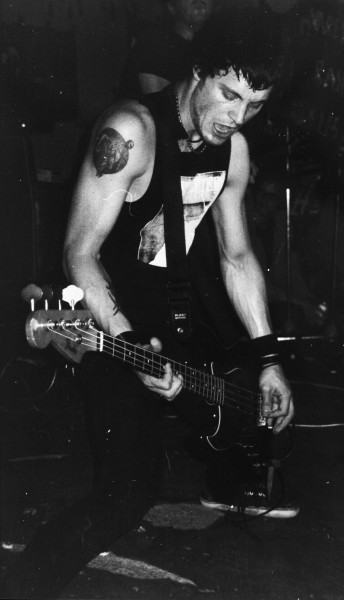 remainsoftheday-main dans la main-st-etienne-2003