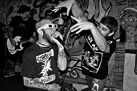 04 Los Caidos - Porto Alegre Brazil 08 12 11