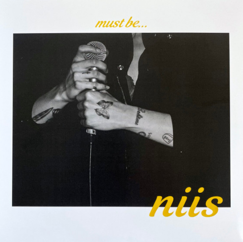 Niis - MAXIMUM ROCKNROLL
